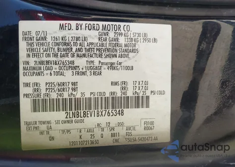 2011 Lincoln Town Car Executive L из США, поврежденный, VIN 2LNBL8EV1BX765348